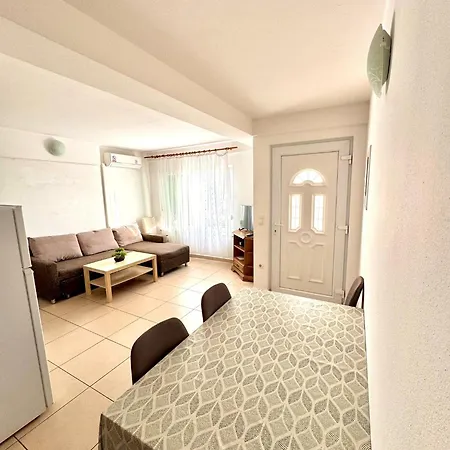 Apartman Monika